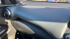 Nissan Juke 1.0 DiG-T 114 N-Connecta 5dr Petrol Hatchback